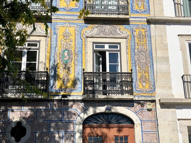 Azulejos in Alfama